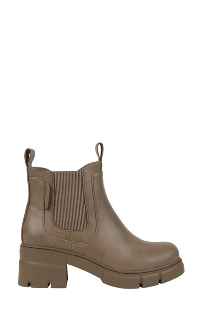 Good Choice New York William Chelsea Boot In Taupe