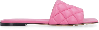 Shop Bottega Veneta Flat Padded Sandals In Fuchsia