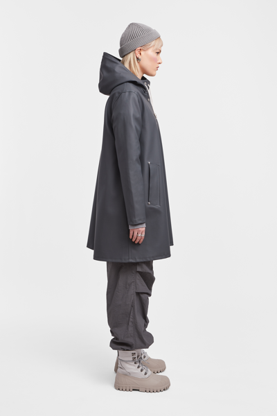 Stutterheim Mosebacke Raincoat In Charcoal