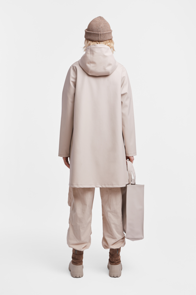 Stutterheim Mosebacke Raincoat In Light Sand