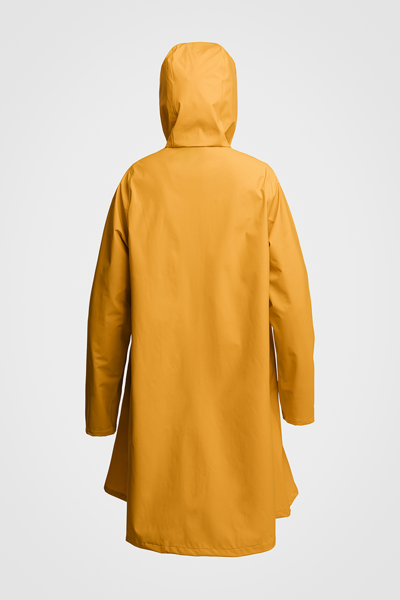 Stutterheim Mosebacke Lightweight Raincoat In Warm Honey