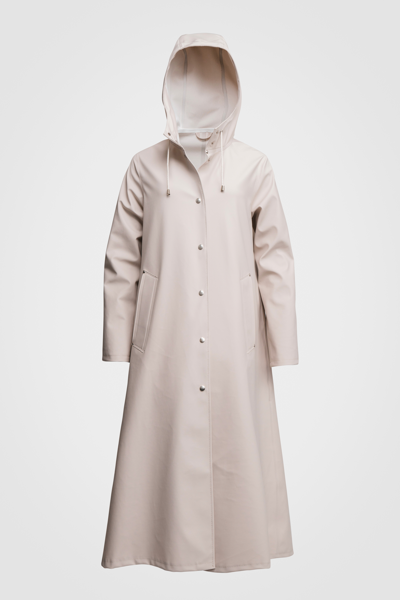 Stutterheim Mosebacke Long Raincoat In Light Sand