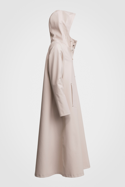 Stutterheim Mosebacke Long Raincoat In Light Sand