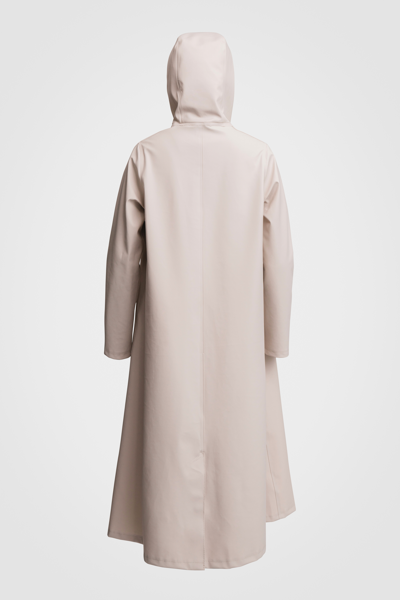 Stutterheim Mosebacke Long Raincoat In Light Sand