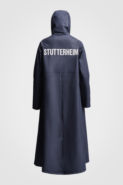 Stutterheim Mosebacke Long Print Raincoat In Navy