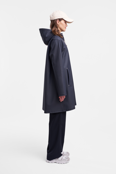 Stutterheim Mosebacke Raincoat In Navy