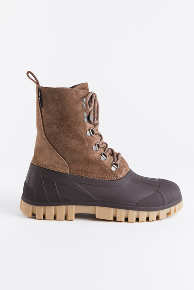 Shop Stutterheim Patrol Boot Suede In Tobacco