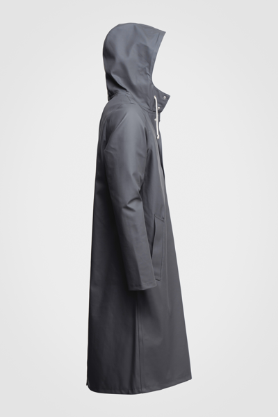 Stutterheim Stockholm Long Raincoat In Charcoal