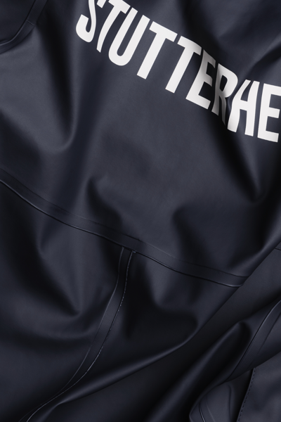 Stutterheim Stockholm Long Print Raincoat In Navy