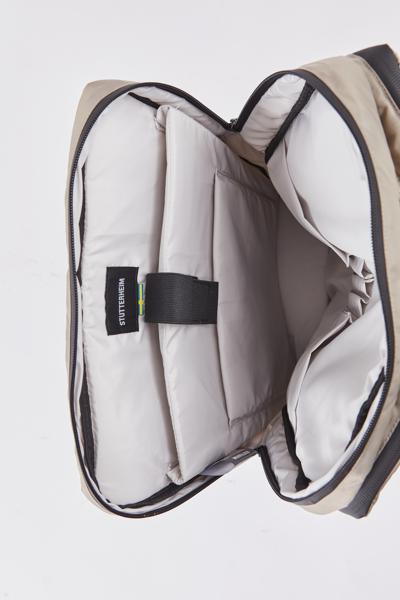 Stutterheim Utility Day 9l Backpack In Potato