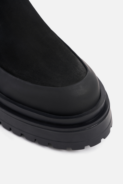 Stutterheim Road Walker Nubuck In Black