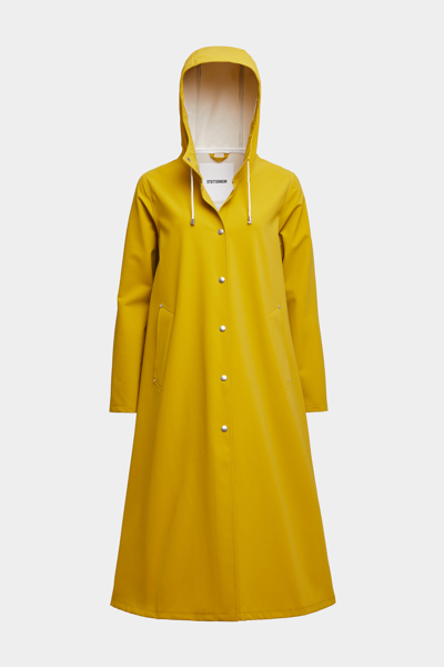 Stutterheim Mosebacke Long Matte Print Raincoat Gold In Golden Palm