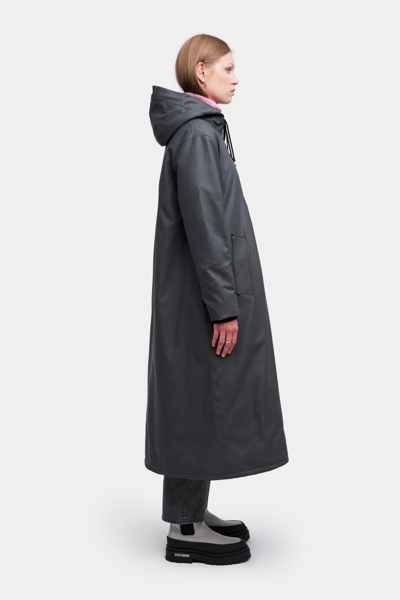 Stutterheim Mosebacke Long Winter Jacket In Charcoal