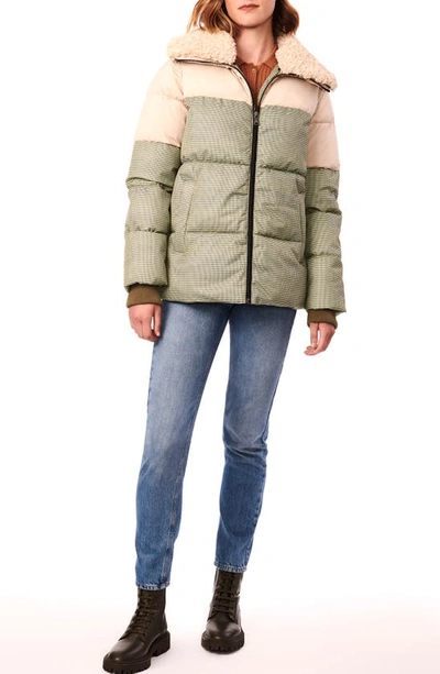 Bernardo Mixed Media Faux Fur Trim Puffer Jacket In Green Moonglow