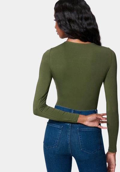 Bebe Cross Front Knit Top In Rosin