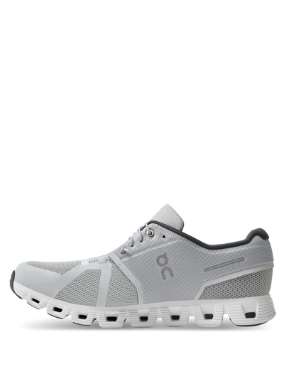 On Running Cloud 5 Waterproof Low-top Sneakers