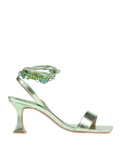 Shop Vicenza ) Woman Sandals Light Green Size 8 Soft Leather