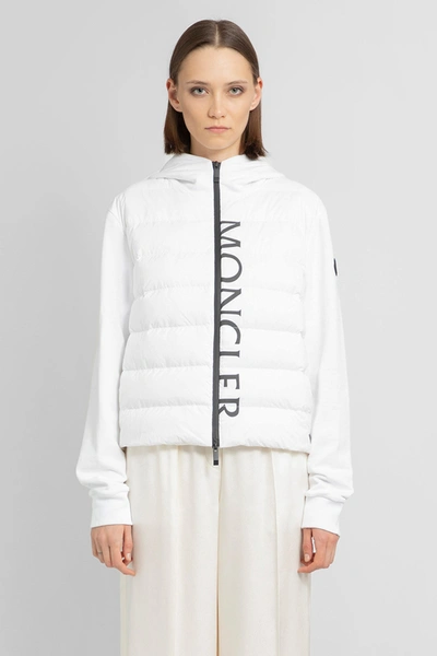Moncler Logo-print Panelled Puffer Jacket In White