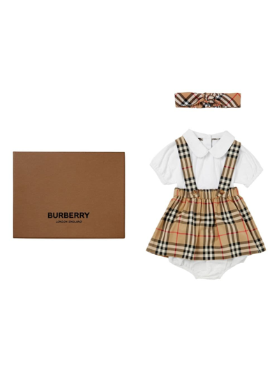 Shop Burberry Set Odessa Con Body Salopette E Fascia In Cotone Baby Girl In Bianco