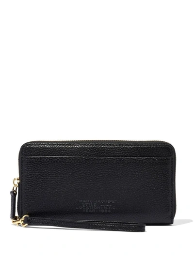 Shop Marc Jacobs The Continental Wristlet Accessories In 001 Black