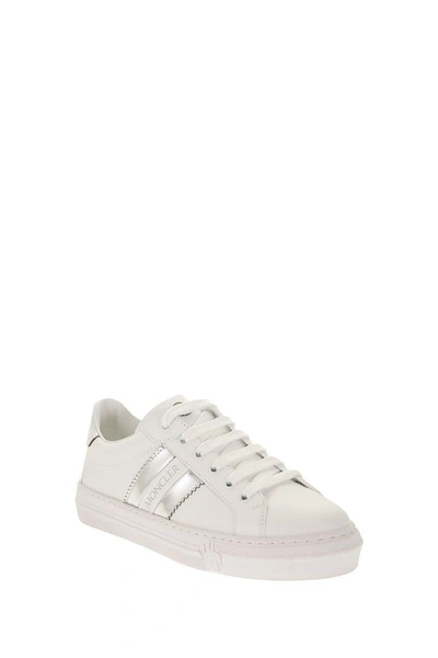 Shop Moncler Ariel - Sneakers In White