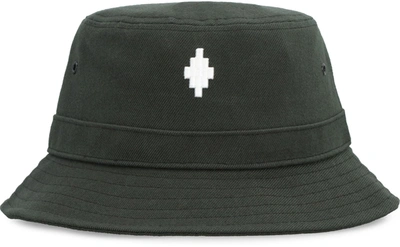 Shop Marcelo Burlon County Of Milan Cross Bucket Hat In Black