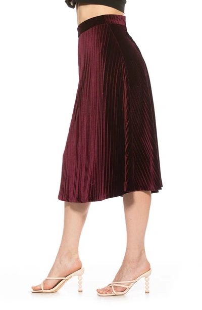 Shop Alexia Admor Alania Pleated Velvet Midi Skirt In Burgundy