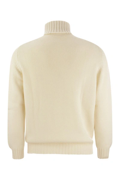 Shop Fedeli Derby 428 - Cashmere Turtleneck Jumper In Cream