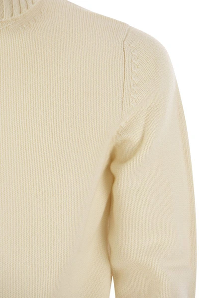 Shop Fedeli Derby 428 - Cashmere Turtleneck Jumper In Cream