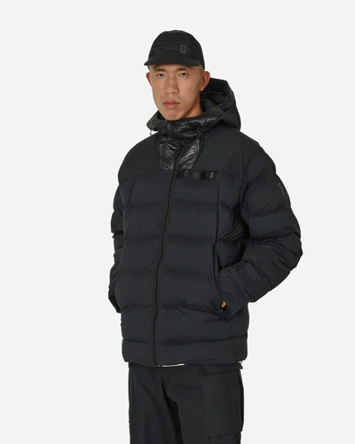 On Challenger Jacket In Black