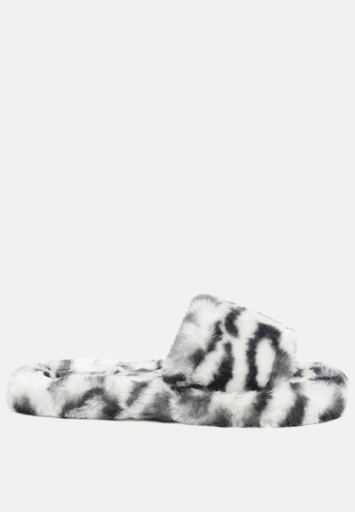 London Rag Snuggle-in Indoor Fur Flats In White