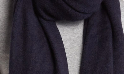Stewart Of Scotland Cashmere Featherweight Scarf In Black