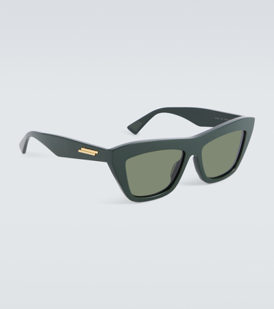 Bottega Veneta Cat-eye Sunglasses In Green