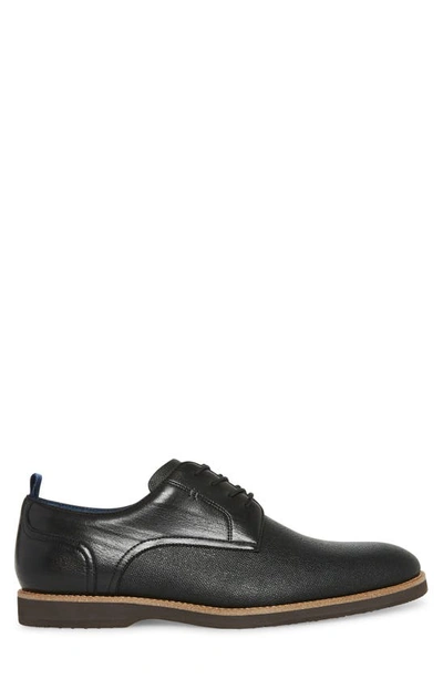 Shop Steve Madden Spen Derby In Black