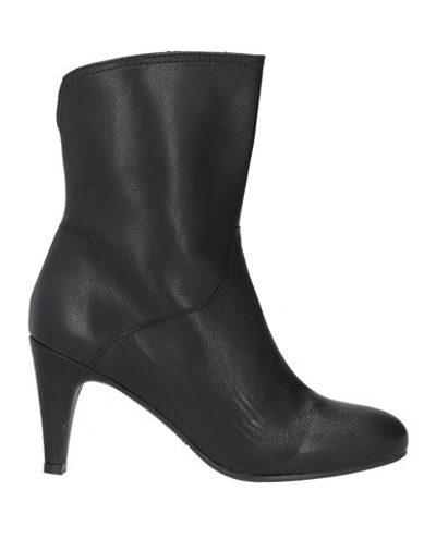 Marian Woman Ankle Boots Black Size 11 Soft Leather In Black