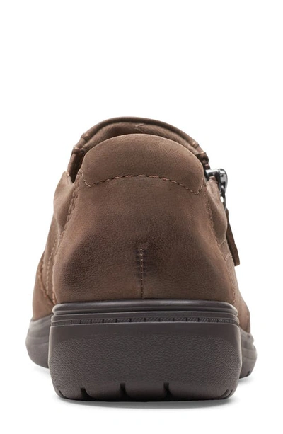 Clarks Carleigh Ray In Taupe Nubuck