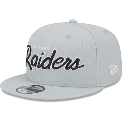 New Era Silver Oakland Raiders Gridiron Classics Main Script 9fifty Snapback Hat In Silver
