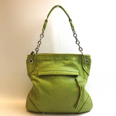 Shop Bottega Veneta Green Leather Shoulder Bag ()