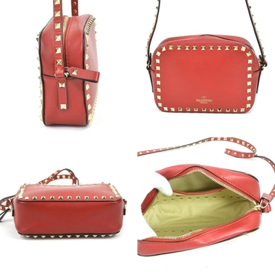 Shop Valentino Garavani Rockstud Red Leather Shoulder Bag ()