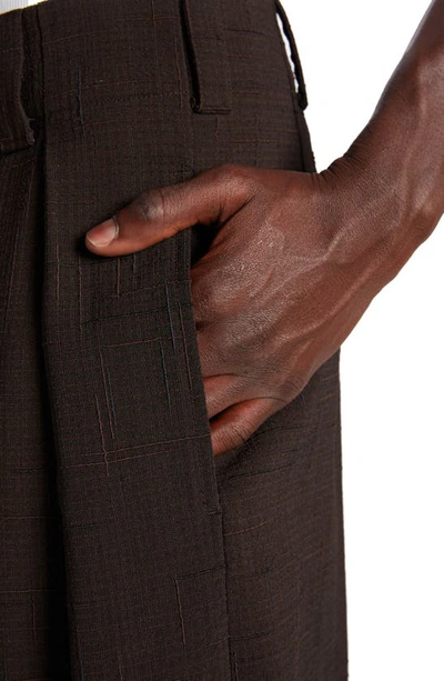 Shop Bottega Veneta Crosshatch Detail Pleated Pants In 2078 Fondant/ Black Mel