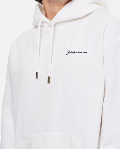 Shop Jacquemus Le Sweatshirt Brodé Logo Hoodie In White