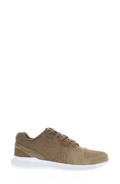 Propét Travelbound Duo Sneaker In Tan
