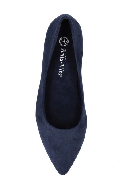 Bella Vita Womens Solid Manmade Flat Shoes In Navy Suede