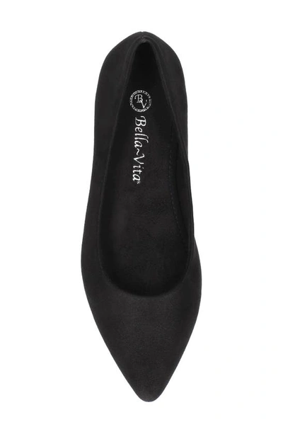 Bella Vita Mireya Womens Faux Suede Pointed Toe Ballet Flats In Black Suede