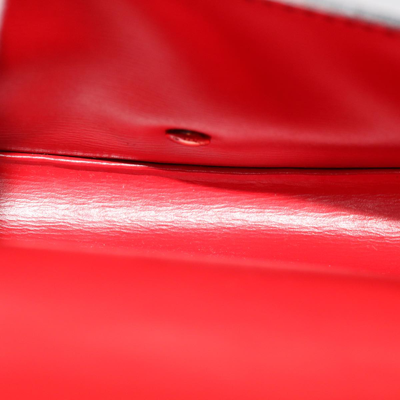 Pre-owned Louis Vuitton Tilsitt Red Leather Clutch Bag ()