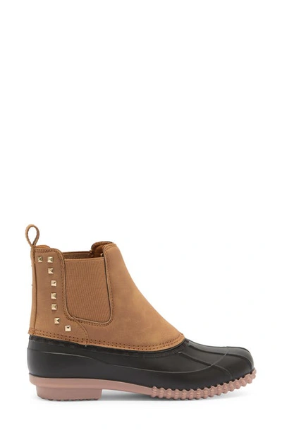 Steve Madden Newlin Duck Boot In Tan