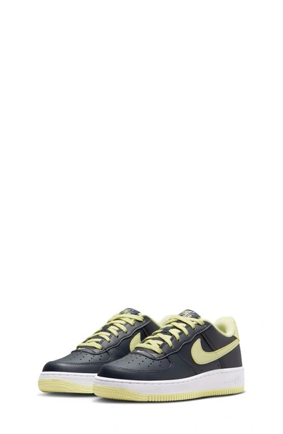 Nike air force 1 low junior trainers black cheap