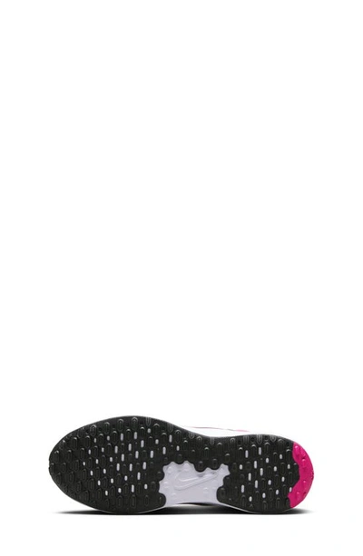 Nike Revolution 7 Sneaker In Black/ Hyper Pink/ White