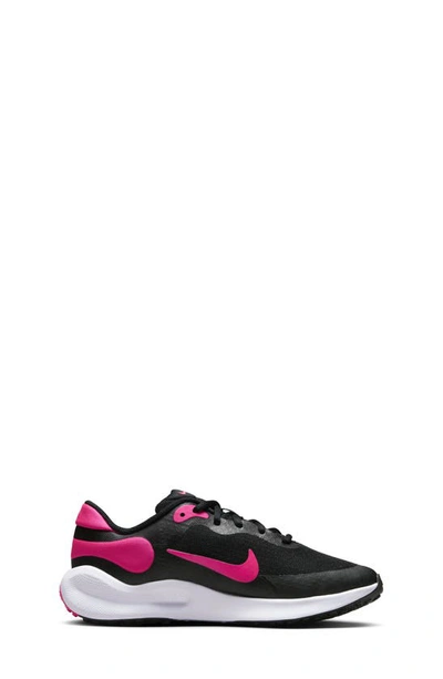 Nike Revolution 7 Sneaker In Black/ Hyper Pink/ White