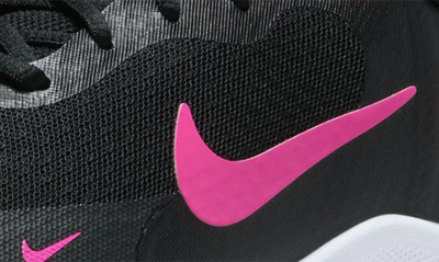 Nike Revolution 7 Sneaker In Black/ Hyper Pink/ White